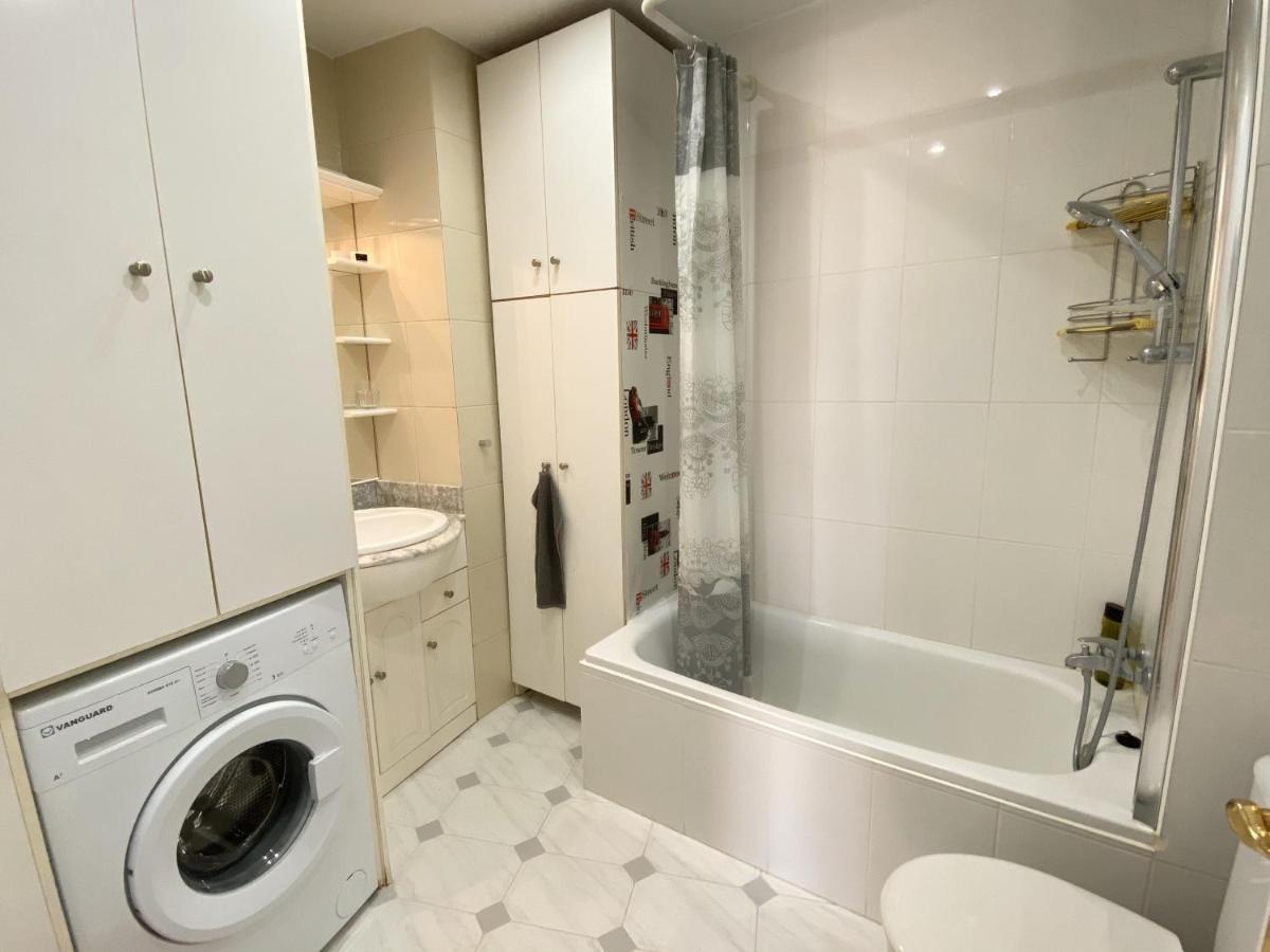 Apartamento Plaza Cavana Нерха Екстериор снимка
