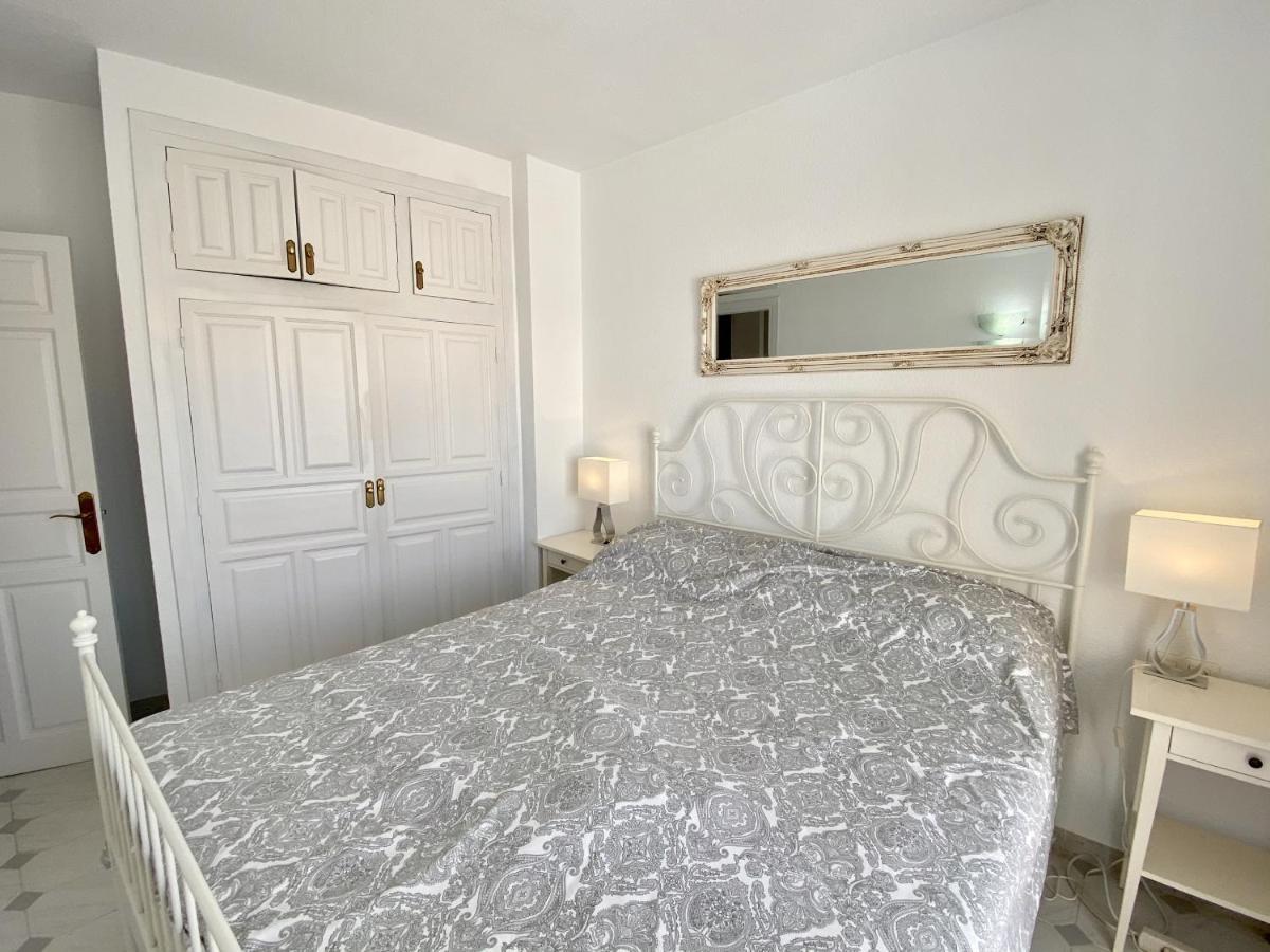 Apartamento Plaza Cavana Нерха Екстериор снимка